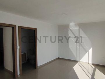 Venta de Casa en Manta Azul, MZ20 Lote 07 Oportunidad Única.