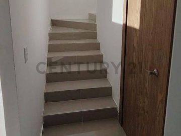 Venta de Casa en Manta Azul, MZ20 Lote 07 Oportunidad Única.