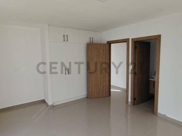 Venta de Casa en Manta Azul, MZ20 Lote 07 Oportunidad Única.