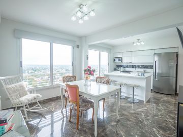 DEPARTAMENTO PENTHOUSE EN VENTA EN LOMAS DE ZAMORA