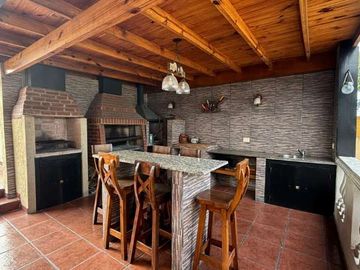 Casa en venta en Lanus Oeste