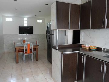 VENTA CASA  4 AMB  COCHERA  Y  TERRAZA SAAVEDRA