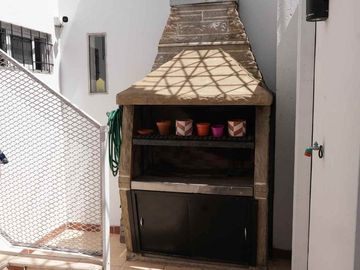 VENTA CASA  4 AMB  COCHERA  Y  TERRAZA SAAVEDRA