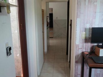 VENTA CASA  4 AMB  COCHERA  Y  TERRAZA SAAVEDRA