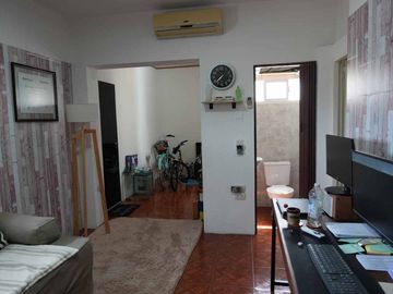 VENTA CASA  4 AMB  COCHERA  Y  TERRAZA SAAVEDRA