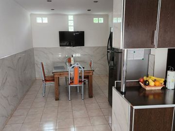 VENTA CASA  4 AMB  COCHERA  Y  TERRAZA SAAVEDRA