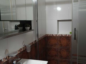 VENTA CASA  4 AMB  COCHERA  Y  TERRAZA SAAVEDRA