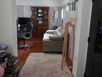 VENTA CASA  4 AMB  COCHERA  Y  TERRAZA SAAVEDRA