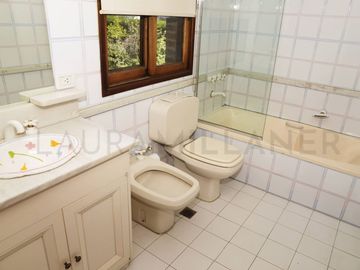 CASA EN ALQUILER - CLUB DE CAMPO HACOAJ