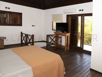 CASA EN ALQUILER - CLUB DE CAMPO HACOAJ
