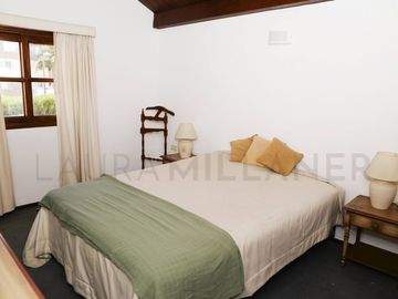 CASA EN ALQUILER - CLUB DE CAMPO HACOAJ