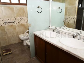 CASA EN ALQUILER - CLUB DE CAMPO HACOAJ