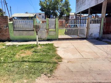 CASA 3 AMBIENTES VENTA LOMAS DE ZAMORA LOTE 360 M2