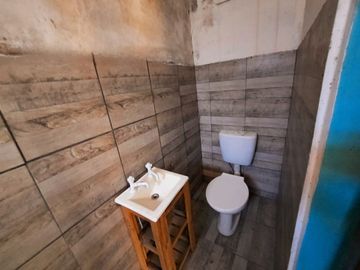 CASA 3 AMBIENTES VENTA LOMAS DE ZAMORA LOTE 360 M2