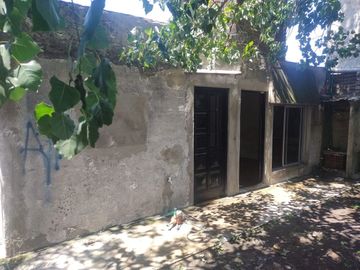 CASA 3 AMBIENTES VENTA LOMAS DE ZAMORA LOTE 360 M2