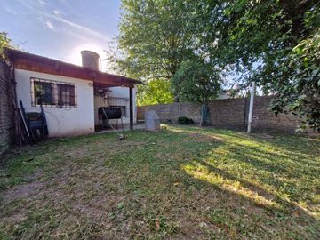 CASA EN VENTA LONGCHAMPS 3 AMBIENTES APTO CREDITO
