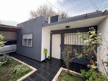 CASA EN VENTA LONGCHAMPS 3 AMBIENTES APTO CREDITO