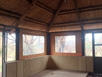 VENTA/PERMUTA CASA QUINTA Y SALON -BARRANCAS MAIPU