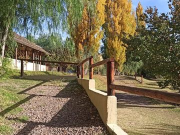 VENTA/PERMUTA CASA QUINTA Y SALON -BARRANCAS MAIPU