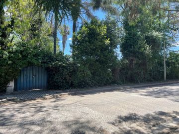VENTA  CASA A REFACCIONAR CON PILETA GLEW