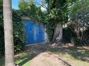 VENTA  CASA A REFACCIONAR CON PILETA GLEW