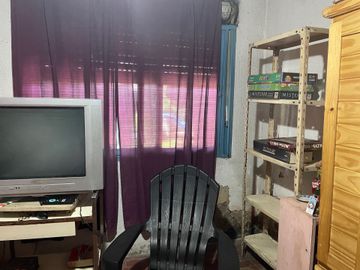VENTA  CASA A REFACCIONAR CON PILETA GLEW