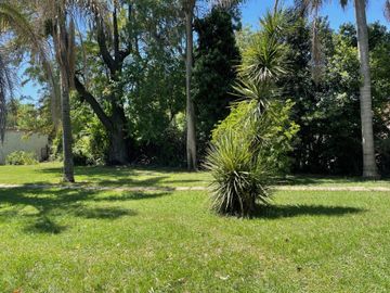 VENTA  CASA A REFACCIONAR CON PILETA GLEW