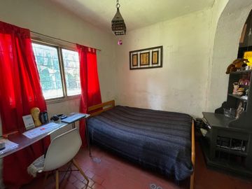 VENTA  CASA A REFACCIONAR CON PILETA GLEW