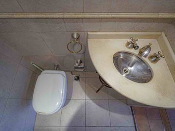 VENTA DEPARTAMENTO PISO COMPLETO 5 AMB CON TERRAZA