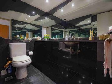 VENTA DEPARTAMENTO PISO COMPLETO 5 AMB CON TERRAZA