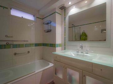 VENTA DEPARTAMENTO PISO COMPLETO 5 AMB CON TERRAZA