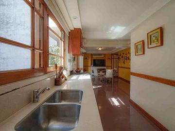 VENTA DEPARTAMENTO PISO COMPLETO 5 AMB CON TERRAZA