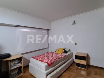 VENTA CASA 5 DORMITORIOS /LOTE APTO COMERCIAL, NQN