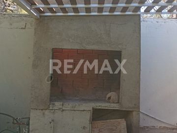 VENTA CASA 2 DORMITORIOS VILLA LAGO MARIMENUCO