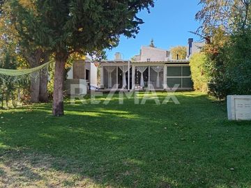VENTA CASA 2 DORMITORIOS VILLA LAGO MARIMENUCO