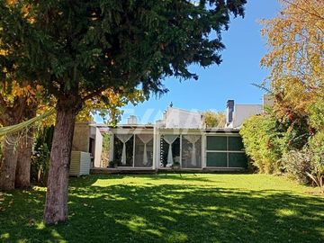 VENTA CASA 2 DORMITORIOS VILLA LAGO MARIMENUCO
