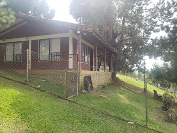 Casa En Parcelacion El Carmelo 6500 Mtrs