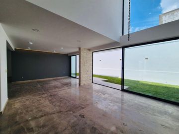 VENTA casa en Lomas de Angelopolis Gran Reserva, 5 recamaras