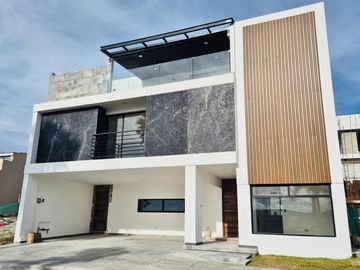 VENTA casa en Lomas de Angelopolis Gran Reserva, 5 recamaras