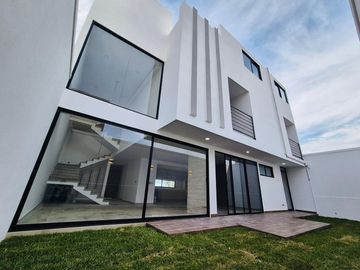 VENTA casa en Lomas de Angelopolis Gran Reserva, 5 recamaras