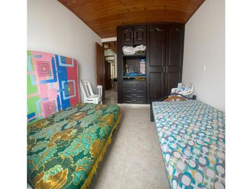 Casa de 2 plantas en Urb. Agua Marina en venta - Ibague