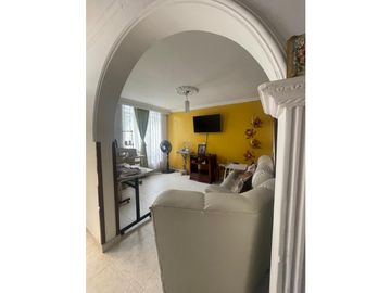 Casa de 2 plantas en Urb. Agua Marina en venta - Ibague