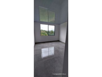 Venta de hermosa casa en condominio campestre en  Armenia