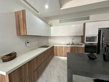 Departamento amueblado en Venta Avenida Bonampak en Cancún