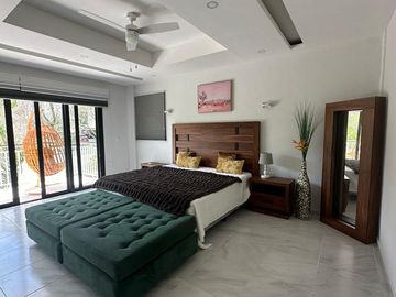 Departamento amueblado en Venta Avenida Bonampak en Cancún