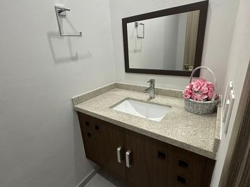 Departamento amueblado en Venta Avenida Bonampak en Cancún