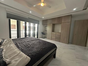 Departamento amueblado en Venta Avenida Bonampak en Cancún