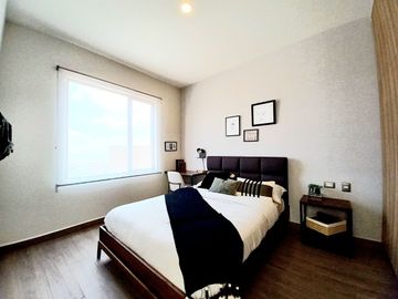 CASA EN VENTA EN ZIBATÁ, Querétaro,  distribución abierta y jardín