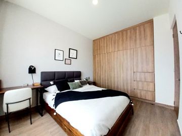 CASA EN VENTA EN ZIBATÁ, Querétaro,  distribución abierta y jardín