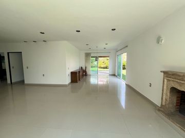 CASA EN VENTA EN CLUB DE GOLF SAN GIL, SAN JUAN DEL RIO